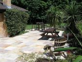 Mint Sandstone Calibrated Hand-Cut Paving Patio Pack B / 15.12m2