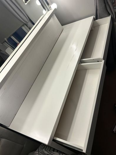 Ikea Micke desk & vanity mirror