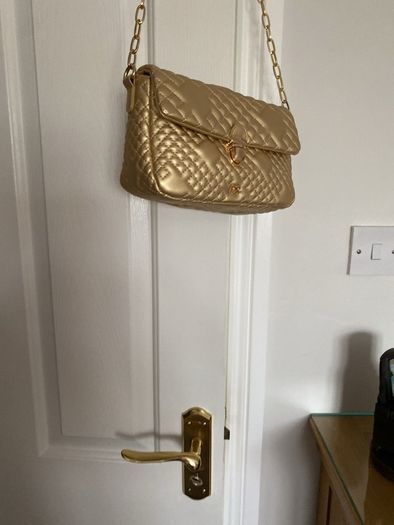 Gold quilted Punt Roma bag