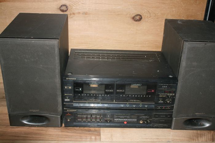 Pioneer Dc-x88z Amplituner And Sharp Speakers (works)