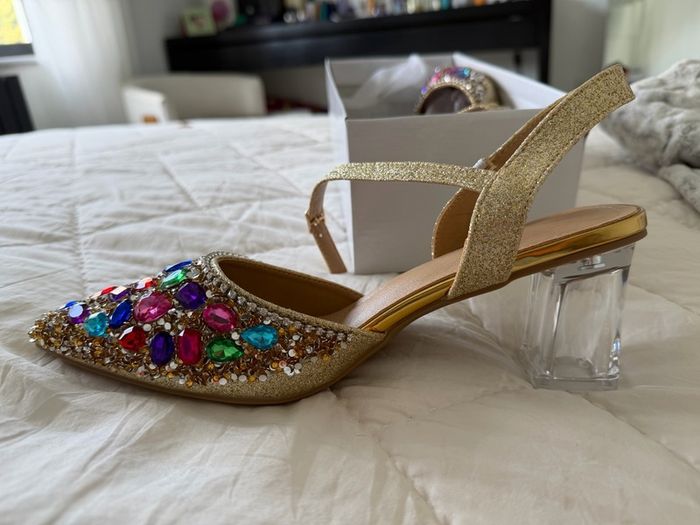 brand-new women's heels