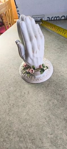 3 different itmes- 1- vintage small ceramic flared vase signed T. Casey 20 .00 euro. 2 - St. George Bone China Trinket small dish/ bowl England 12.00 euro. 3- Miniature Ceramic Praying Hands. 5 inches. White With Pink Flowers On The Base.12.00 euro.