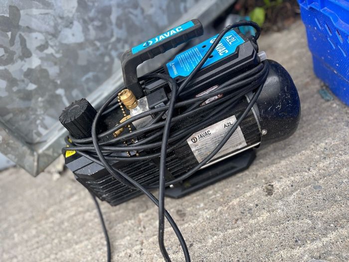 JAVAC CC141 A2L Dual Voltage Vacuum Pump