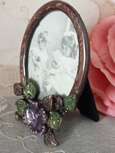 Small photo frame
