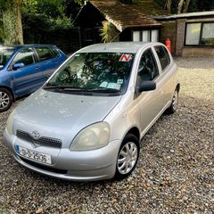 Yaris 2001