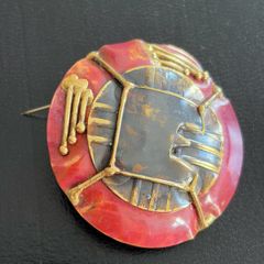 brooch