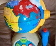 V-Tech Flight Discovery Globe