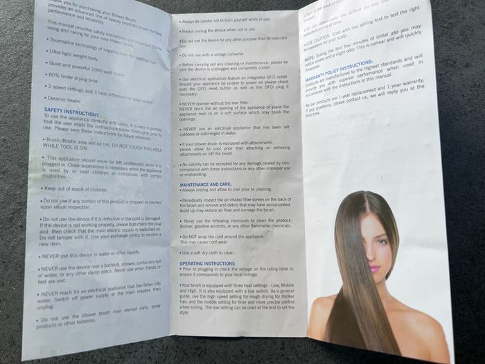 Hair dryer with large brush (as good as new)