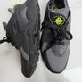 Nike Air Huarache "Black Volt" sneakers 42.5 Image 10