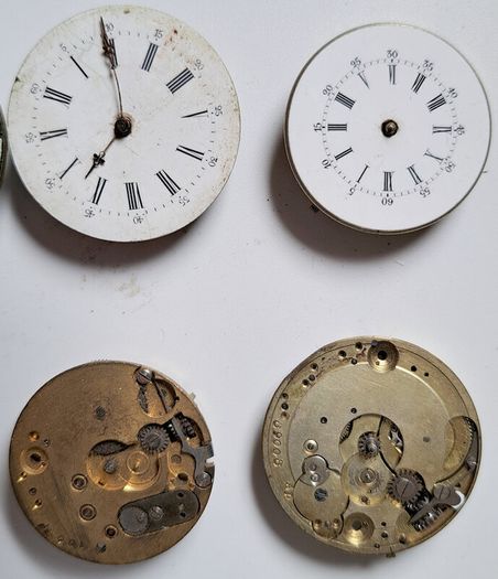 Lot of Wrist & Fobwatch movements - see Description for Condition