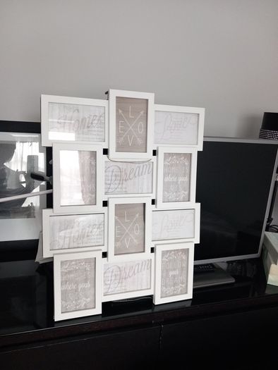 picture frame.  Holds 12 pics