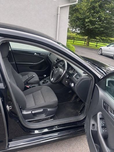 1.6 Volkswagen Jetta 2014