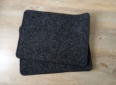 2 x small car mats, new - 33cm x 45cm