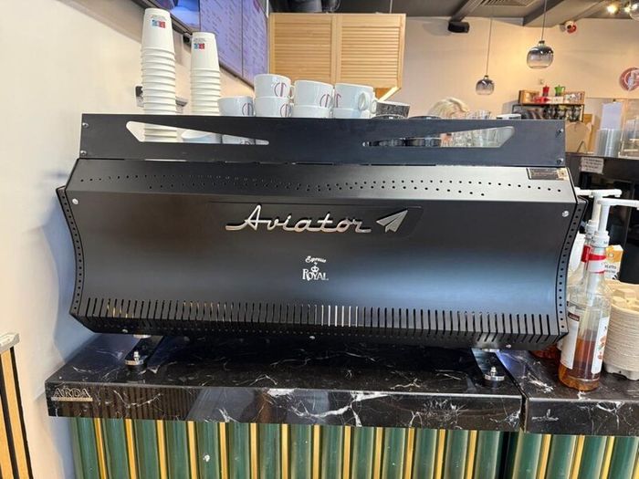 Aviator 3-group Coffee Machine