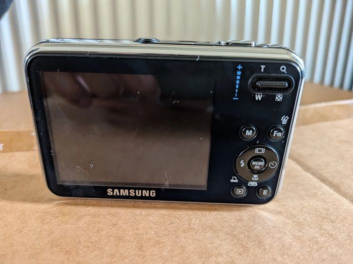 Samsung i8 Digital Camera
