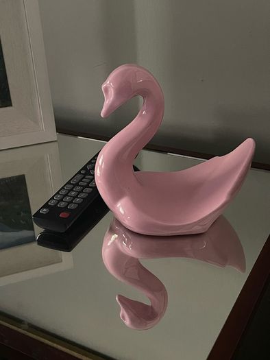 80s retro ceramic swan guest towel or napkin holder