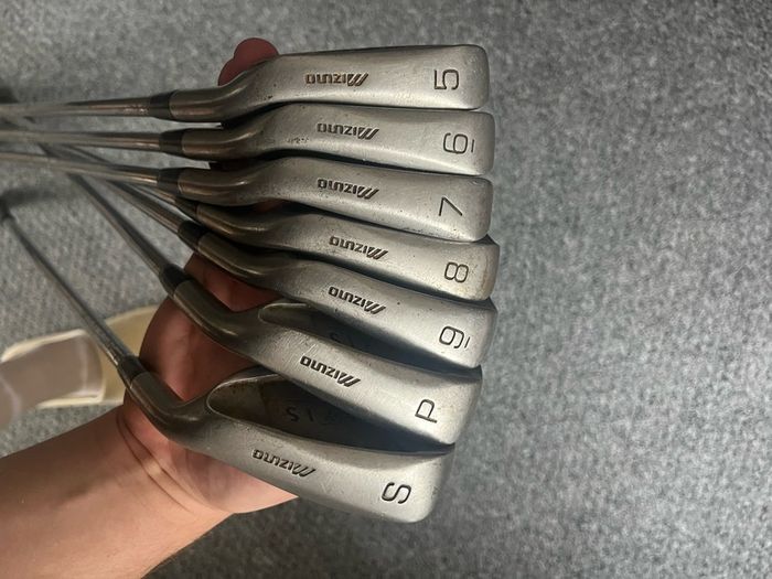 Mizuno Axis PCS (5 - SW)