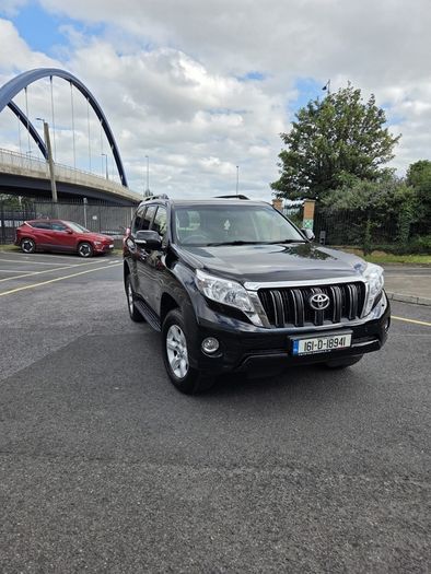 2016 Toyota Land Cruiser