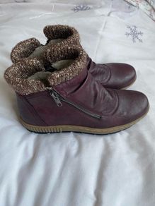 BRAND NEW Pavers Ankle Boots, Size 40, Burgundy