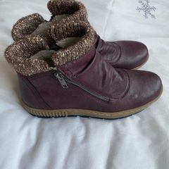 BRAND NEW Pavers Ankle Boots, Size 40, Burgundy