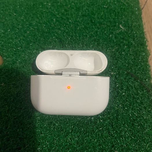 airpods charging case