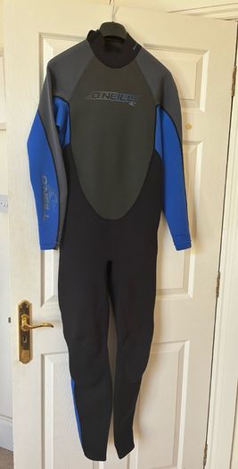 wetsuit