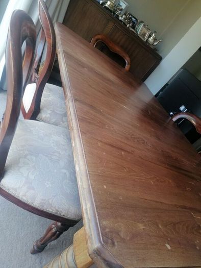 Solid Timber Extendable Dining Table & 6 Matching Chairs