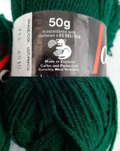 New vintage wool knitting/crafts/crochet