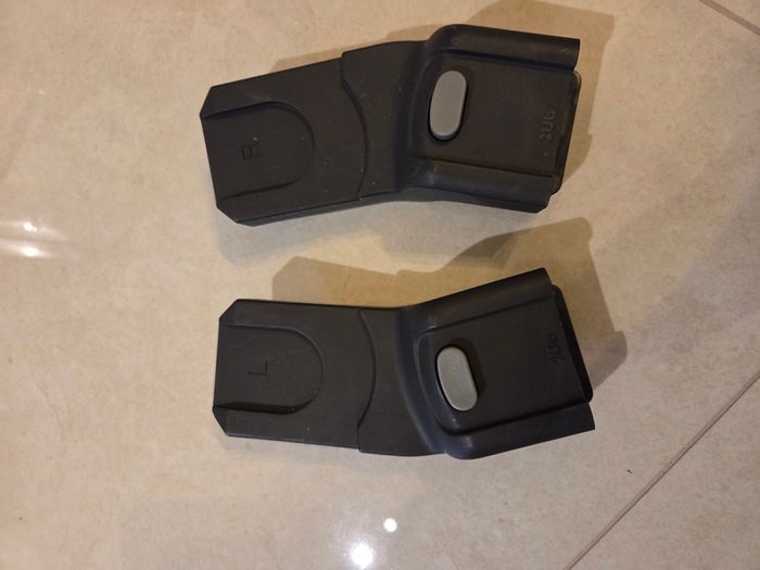 Pram car seat adapter