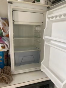 Mini refrigerator