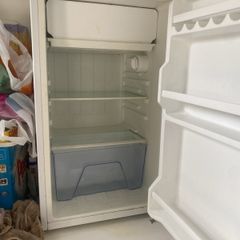 Mini refrigerator