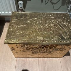 gold fireside box