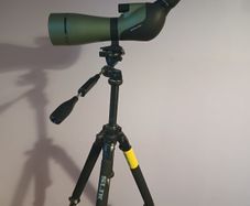 For sale Hawke 80.MM Nature Trek Telescope Complete with Silk Pro _ 400 Dx Tripod  with carry bag and original packaging