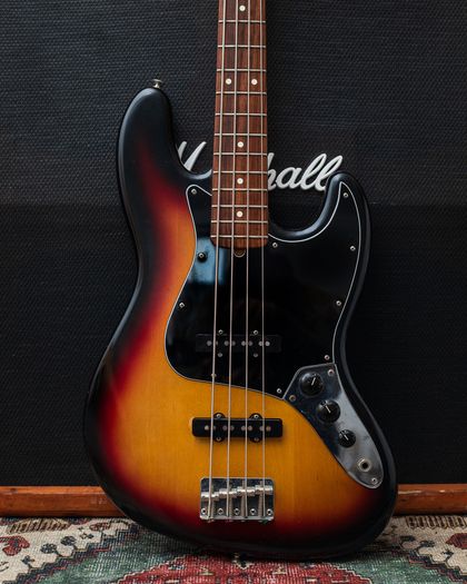 Fender Jazz Bass USA 2000's - 3-Tone Sunburst