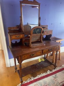 dresser