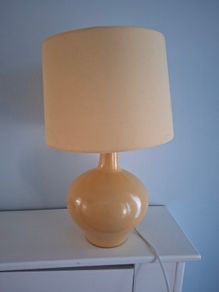 Table lamp