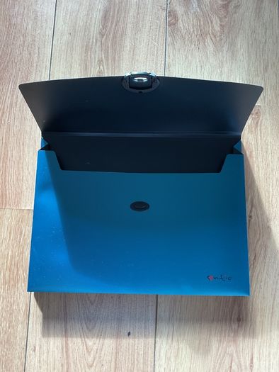 Folder Brand New
