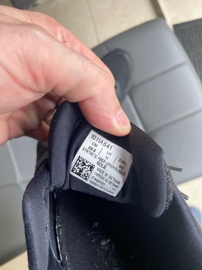 Asics Kayano 26 Black size 10