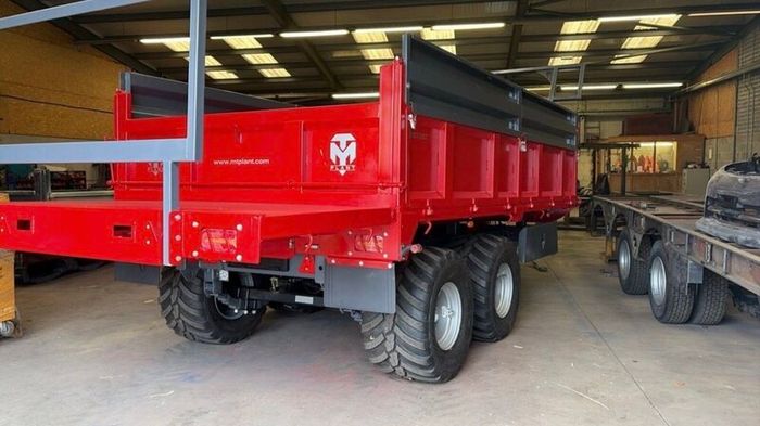 Dump Trailer Buckets Forks