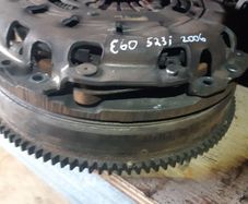 Fly wheel bmw e60 523i 2006