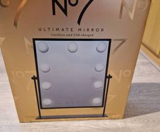mirror