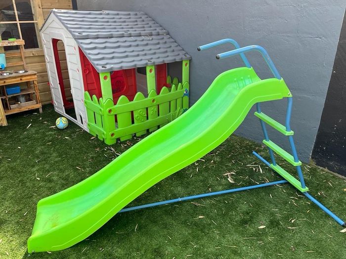 Free Kids Garden Slide For Sale in Dun Laoghaire, Dublin from Patdemc