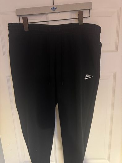 Nike black skinny ladies joggers size XL UK18 EU46 Postage included