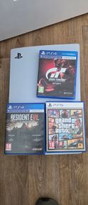 PS5 with PSVR and games