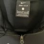 Nike zip up top size 8-10 years old Image 4