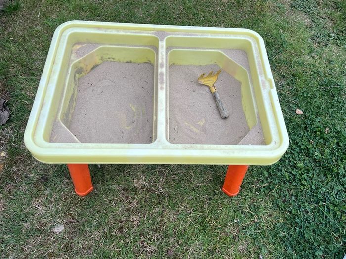 Sand pit