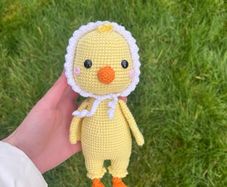 Crochet Baby Toy: Little Chick