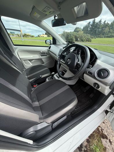 2017 Volkswagen High Up! 1.0 Petrol Automatic