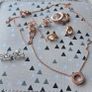 Beautiful costume jewellery, rose gold like new Image 2