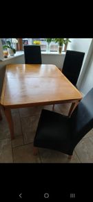 Kitchen Table and Chairs x 4